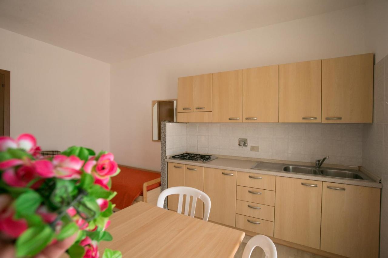 Residence Adriatico Mattinata Habitación foto